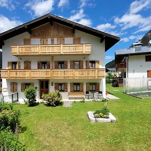 https://la-gerla-casa-vacanze-dolomiti.hotelinveneto.com